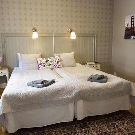 Lilla Hotellet I Nora Экстерьер фото