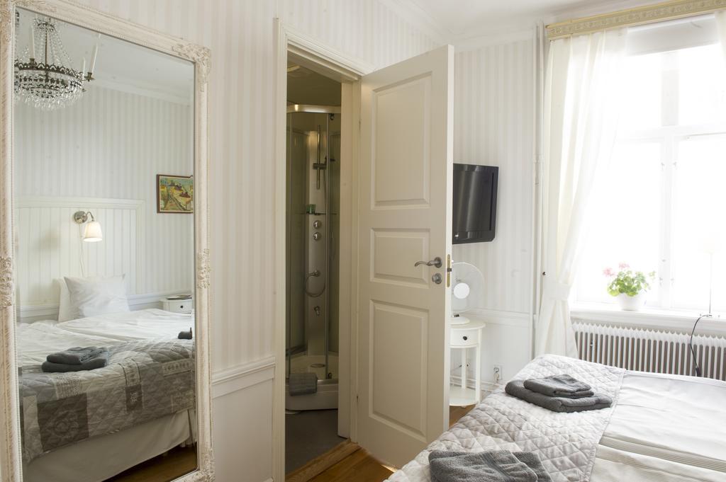 Lilla Hotellet I Nora Экстерьер фото