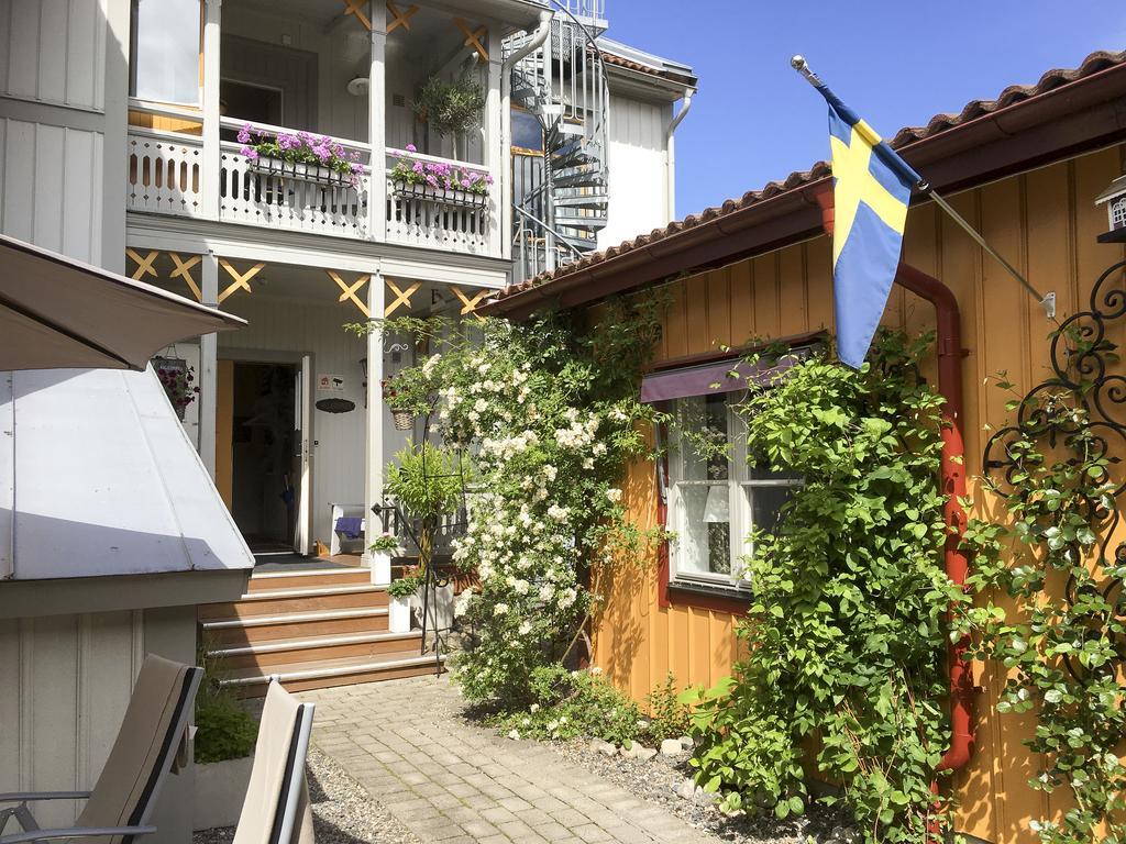 Lilla Hotellet I Nora Экстерьер фото