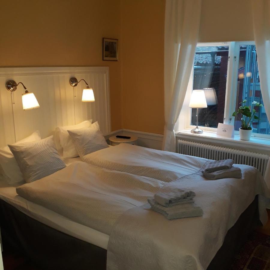 Lilla Hotellet I Nora Экстерьер фото